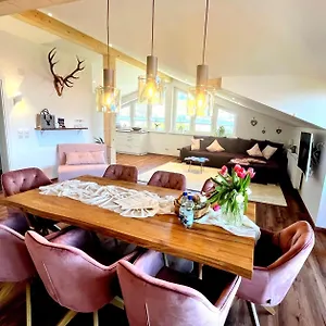  Apartment 2023 Neu Erbaute Lory Mit Schlossblick In Ruhiger Lage